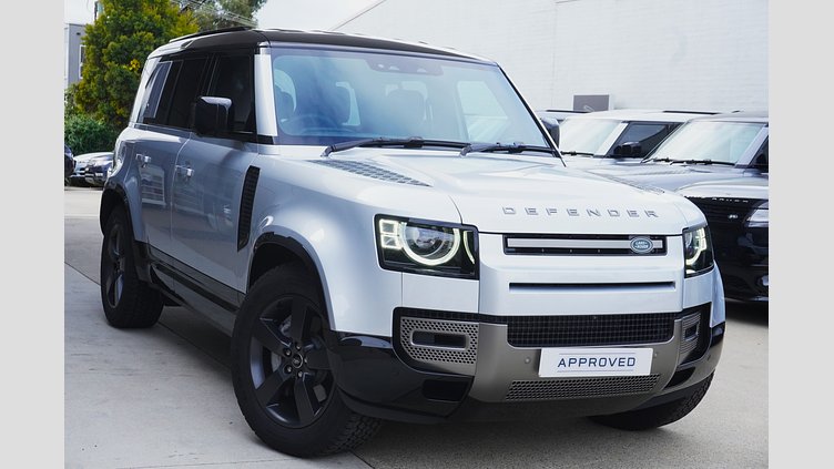 2024 Approved Land Rover Defender 110 Hakuba Silver D300 AWD AUTOMATIC X-DYNAMIC SE