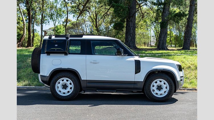 2023 Approved Land Rover Defender 90 Fuji White D250 AWD AUTOMATIC S