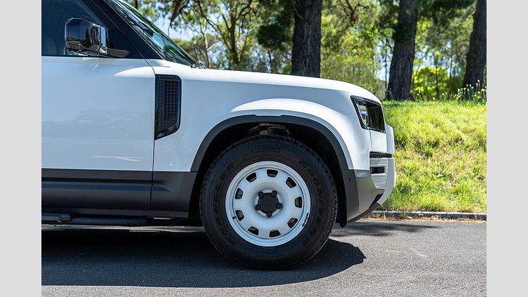 2023 Approved Land Rover Defender 90 Fuji White D250 AWD AUTOMATIC S