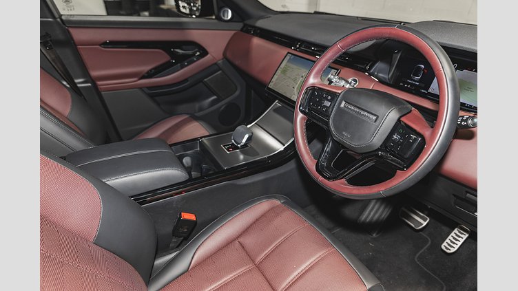 2024 Approved Land Rover Range Rover Evoque Santorini Black Ingenium 2,0 litre 4-cylinder 249PS Turbocharged Petrol DYNAMIC HSE P250