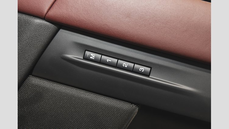 2024 Approved Land Rover Range Rover Evoque Santorini Black Ingenium 2,0 litre 4-cylinder 249PS Turbocharged Petrol DYNAMIC HSE P250