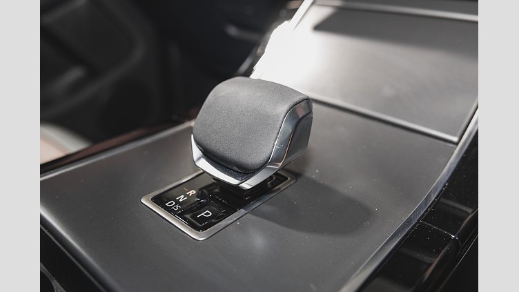 2024 Approved Land Rover Range Rover Evoque Santorini Black Ingenium 2,0 litre 4-cylinder 249PS Turbocharged Petrol DYNAMIC HSE P250