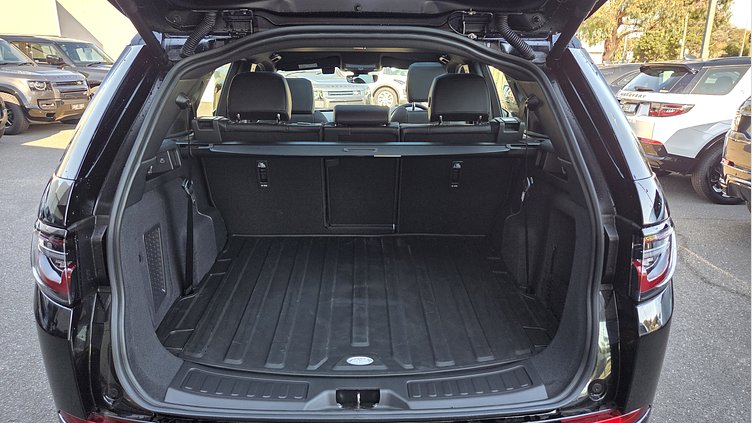 2025 Approved Land Rover Discovery Sport Santorini Black P250 P250 Dynamic SE