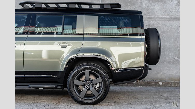 2025 Approved Land Rover Defender 130 Pangea Green D350 Diesel Mild Hybrid X-Dynamic SE