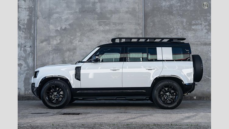 2025 Approved Land Rover Defender 110 Fuji White D350 Diesel Mild Hybrid X-Dynamic SE