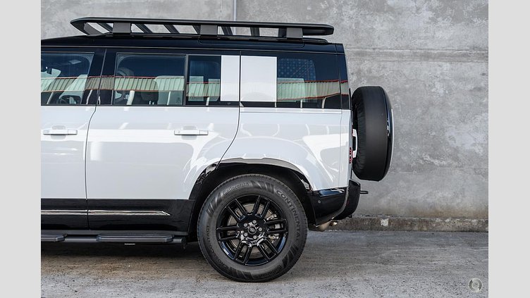 2025 Approved Land Rover Defender 110 Fuji White D350 Diesel Mild Hybrid X-Dynamic SE