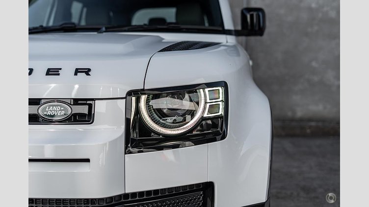 2025 Approved Land Rover Defender 110 Fuji White D350 Diesel Mild Hybrid X-Dynamic SE