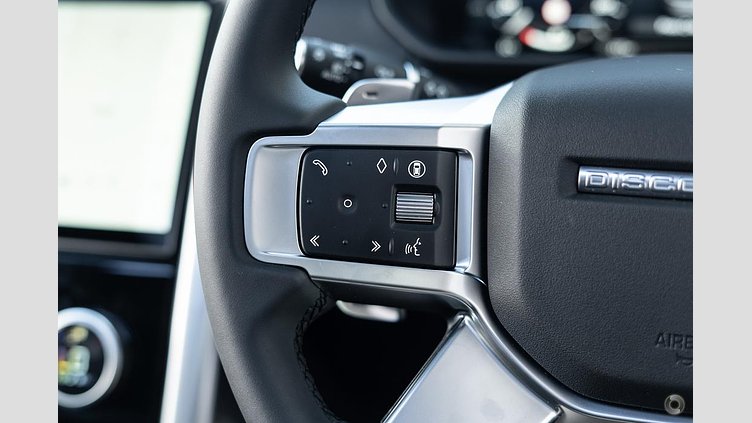 2024 Approved Land Rover Discovery Fuji White D300 Diesel Mild Hybrid Standard Wheelbase Dynamic SE