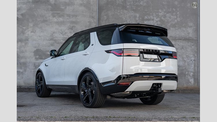 2024 Approved Land Rover Discovery Fuji White D300 Diesel Mild Hybrid Standard Wheelbase Dynamic SE