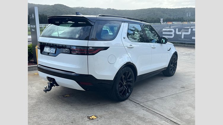 2021 Approved Land Rover Discovery Fuji White D300 AWD AUTOMATIC R-DYNAMIC S