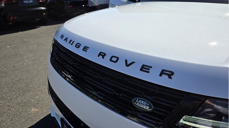 2024 Approved Land Rover Range Rover Sport Ostuni Pearl White P460e Petrol Plug-in Hybrid P460e Dynamic SE