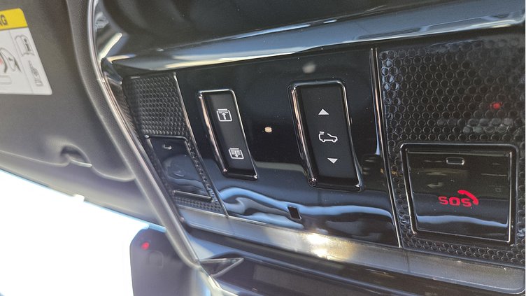 2024 Approved Land Rover Range Rover Sport Ostuni Pearl White P460e Petrol Plug-in Hybrid P460e Dynamic SE