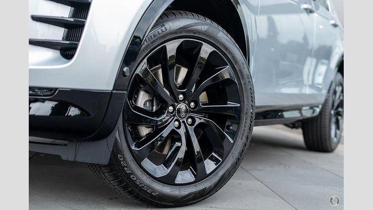 2024 New Land Rover Discovery Sport Hakuba Silver P250 Standard Wheelbase Dynamic SE