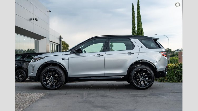 2024 New Land Rover Discovery Sport Hakuba Silver P250 Standard Wheelbase Dynamic SE