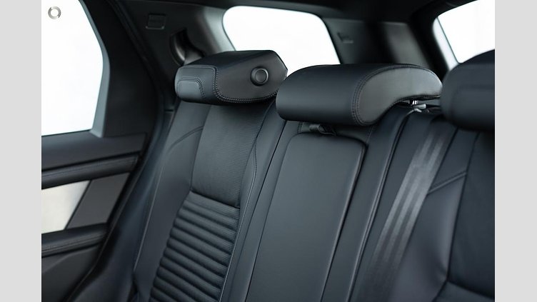 2024 New Land Rover Discovery Sport Santorini Black P300e Petrol Plug-in Hybrid Standard Wheelbase Dynamic SE