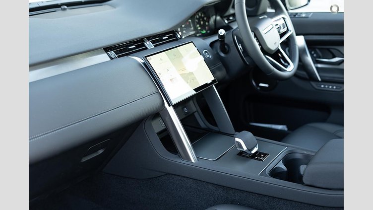 2024 New Land Rover Discovery Sport Santorini Black P300e Petrol Plug-in Hybrid Standard Wheelbase Dynamic SE