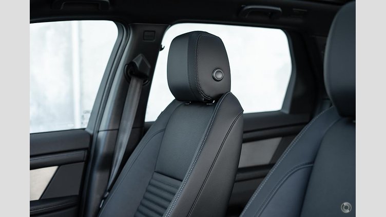 2024 New Land Rover Discovery Sport Santorini Black P300e Petrol Plug-in Hybrid Standard Wheelbase Dynamic SE
