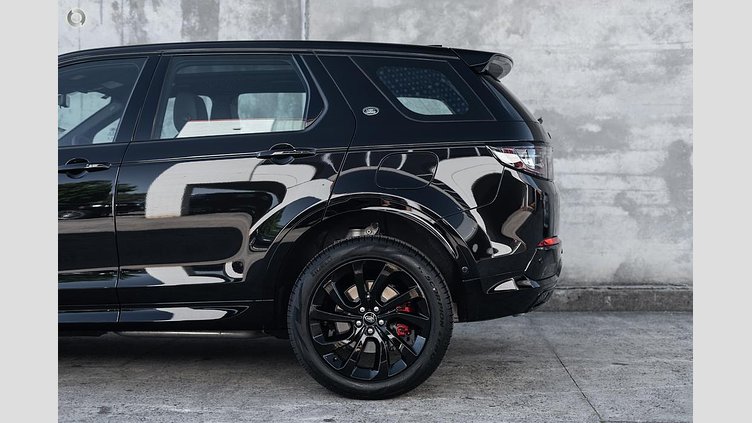 2024 New Land Rover Discovery Sport Santorini Black P300e Petrol Plug-in Hybrid Standard Wheelbase Dynamic SE