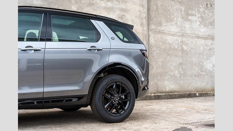2025 New Land Rover Discovery Sport Eiger Grey P250 Standard Wheelbase Dynamic SE