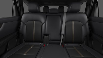 2025 Jauns Mazda CX-80 Jet Black 2.5 PHEV 8AT Homura Plus (5)