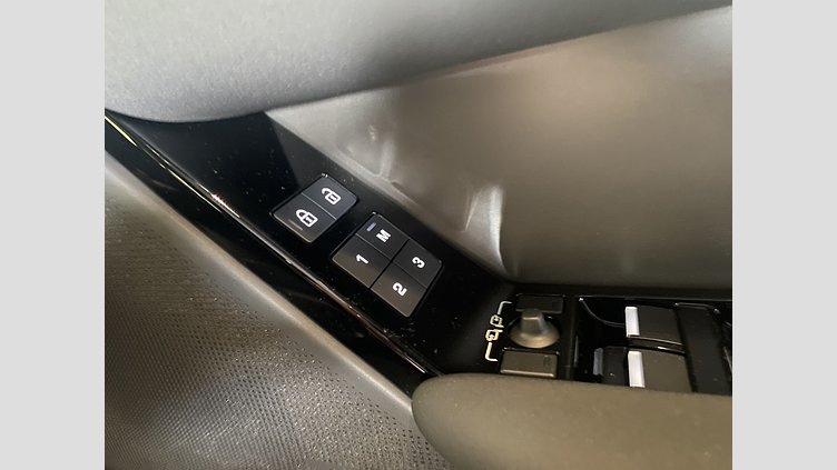 2025 New Land Rover Range Rover Velar Santorini Black P250 Petrol Standard Wheelbase Dynamic SE