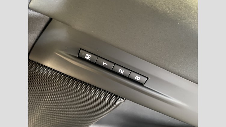 2025 New Land Rover Range Rover Evoque Carpathian Grey 2.0 litre i4P​ Dynamic SE