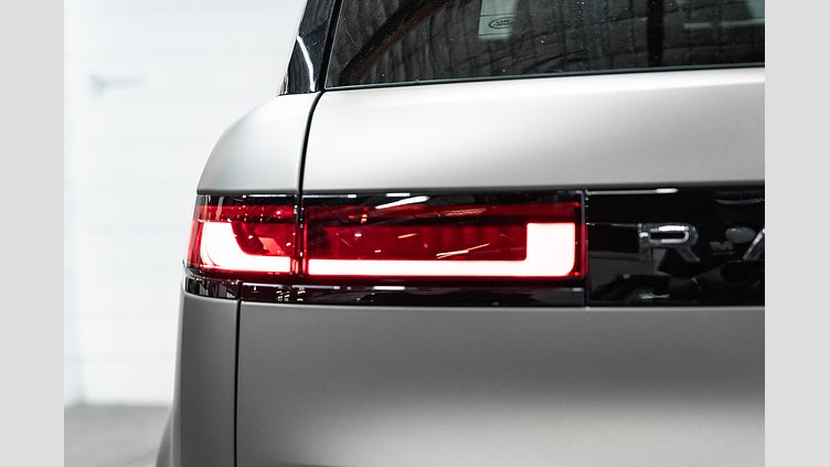 2024 Approved Land Rover Range Rover Sport Carbon Bronze in Matte Finish P635 - 4.4 litre 8-cylinder 467kW Twin Turbocharged Petrol MHEV (Automatic) P635 SV Edition One - 24MY