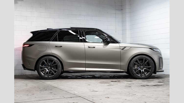 2024 Approved Land Rover Range Rover Sport Carbon Bronze in Matte Finish P635 - 4.4 litre 8-cylinder 467kW Twin Turbocharged Petrol MHEV (Automatic) P635 SV Edition One - 24MY