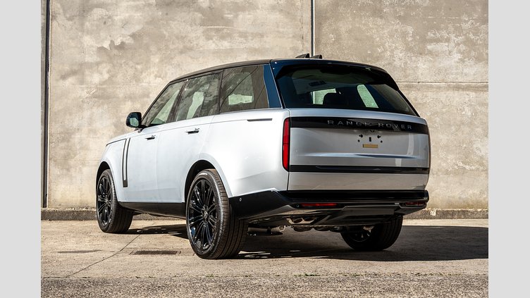 2025 New Land Rover Range Rover Hakuba Silver P530 Petrol Mild Hybrid Standard Wheelbase HSE
