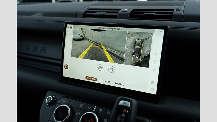 2025 Approved Land Rover Defender 110 Fuji White D350 Diesel Mild Hybrid X-Dynamic SE