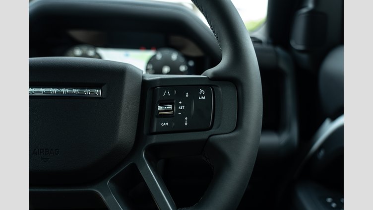 2025 Approved Land Rover Defender 110 Fuji White D350 Diesel Mild Hybrid X-Dynamic SE