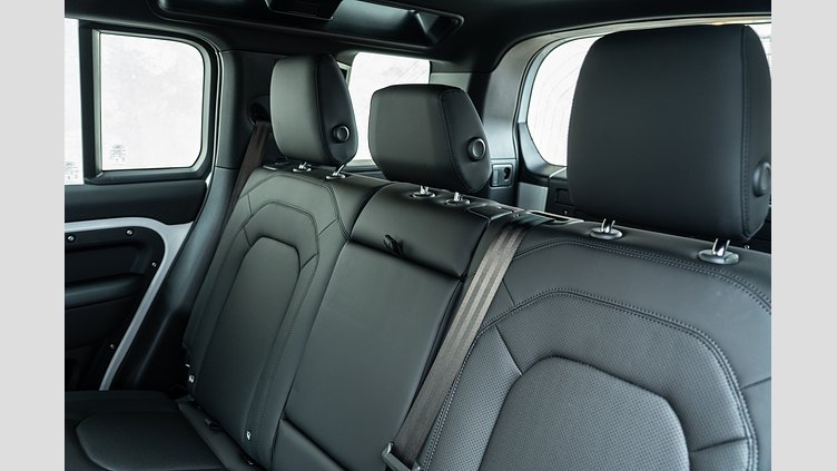 2025 Approved Land Rover Defender 110 Fuji White D350 Diesel Mild Hybrid X-Dynamic SE