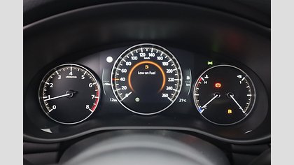 2025 Uusi Mazda 3 Machine Gray 2.5 M Hybrid e-Skyactiv G MT Centre-line (7)