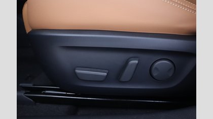 2025 Uusi Mazda 6e Aero Gray 68,8 kWh Takumi Plus (12)
