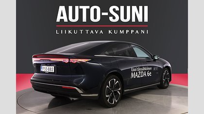 2025 Uusi Mazda 6e Deep Crystal Blue 68,8 kWh Takumi Plus (3)