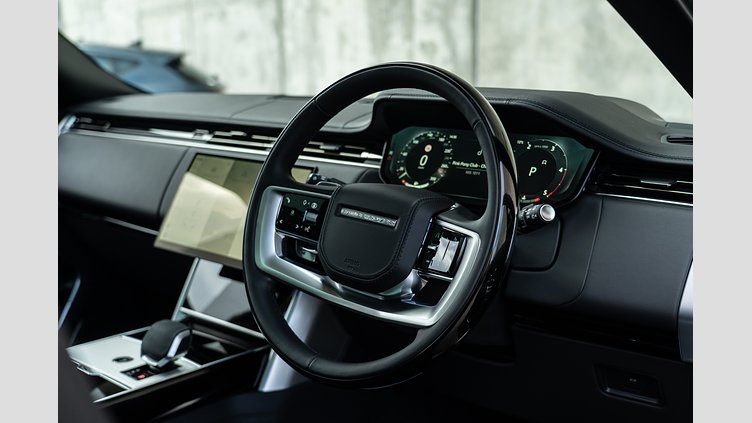 2025 New Land Rover Range Rover Belgravia Green D350 Diesel Mild Hybrid Long Wheelbase Seven Seats Autobiography
