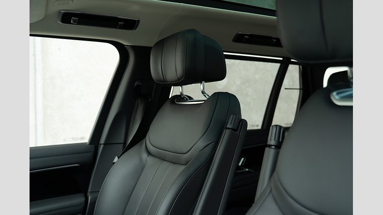 2025 New Land Rover Range Rover Belgravia Green D350 Diesel Mild Hybrid Long Wheelbase Seven Seats Autobiography