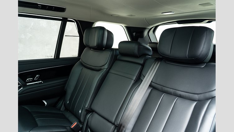 2025 New Land Rover Range Rover Belgravia Green D350 Diesel Mild Hybrid Long Wheelbase Seven Seats Autobiography