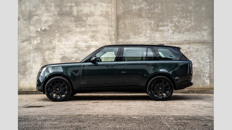 2025 New Land Rover Range Rover Belgravia Green D350 Diesel Mild Hybrid Long Wheelbase Seven Seats Autobiography