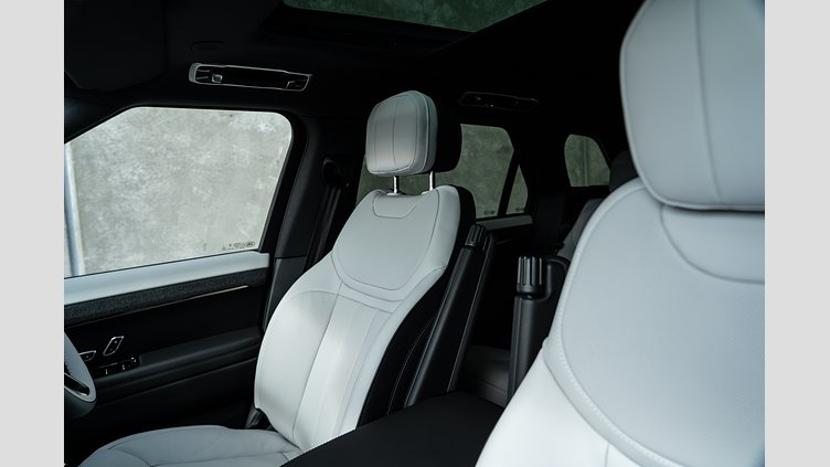 2025 New Land Rover Range Rover Sport Charente Grey D300 Diesel Mild Hybrid Dynamic SE
