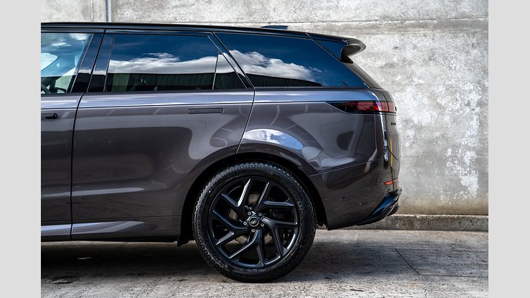 2025 New Land Rover Range Rover Sport Charente Grey D300 Diesel Mild Hybrid Dynamic SE