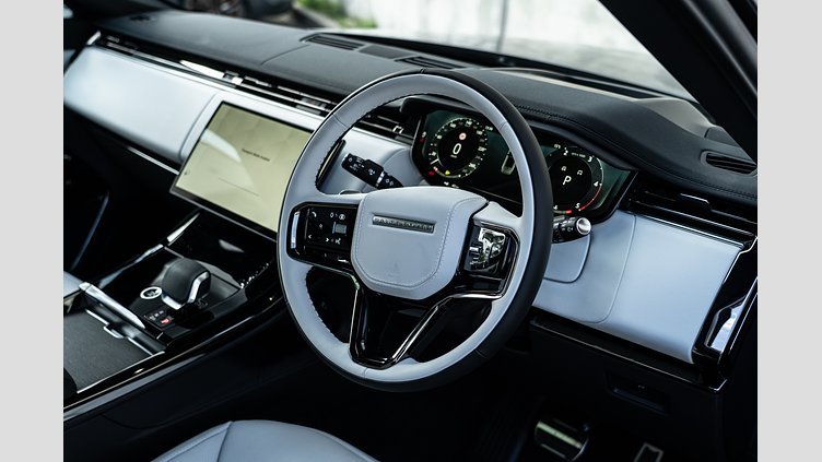 2025 New Land Rover Range Rover Sport Charente Grey D300 Diesel Mild Hybrid Dynamic SE