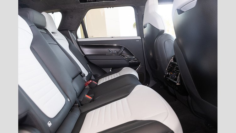 2024 Approved Land Rover Range Rover Sport Flux Silver in Gloss finish 4.4L Twin Turbo Petrol V8 - 467kW P635 SV Edition One 