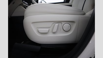 2025 Uusi Mazda CX-80 Rhodium White 2.5 PHEV 8AT Takumi Plus (15)
