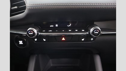 2025 Uusi Mazda 3 Machine Gray 2.5 M Hybrid e-Skyactiv G AT Centre-line (12)