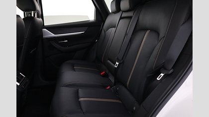 2025 Uusi Mazda CX-60 Arctic White 2.5 PHEV 8AT AWD 327 HV Homura Convenience & Sound (16)