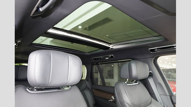 2025 Approved Land Rover Range Rover Santorini Black D350 Diesel Mild Hybrid Long Wheelbase Seven Seats Autobiography