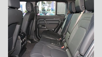 Defender 110 7