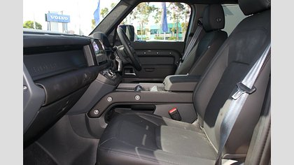 Defender 110 8
