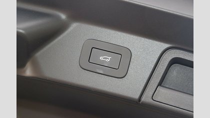 Range Rover Velar 19